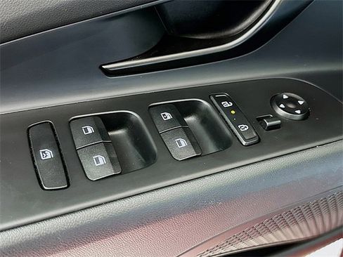 Certified 2025 Hyundai Elantra Sport w/ Cargo Package FWD image 19