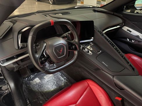 Used 2025 Chevrolet Corvette Stingray Coupe w/ Battery Protection Package RWD image 11
