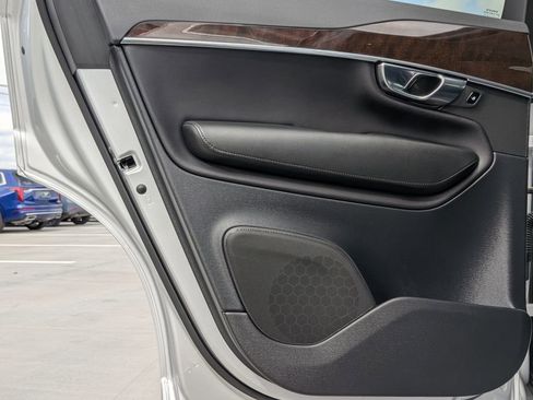 Used 2019 Volvo XC90 T5 Momentum w/ Protection Package Premier image 26