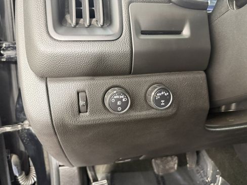 Used 2018 Chevrolet Colorado LT w/ LT Convenience Package image 22