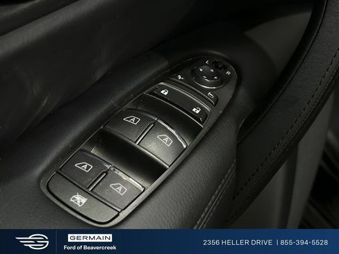 Used 2024 Nissan Armada SV AWD/4WD image 12