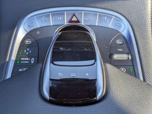 Used 2015 Mercedes-Benz S 550 Sedan image 19