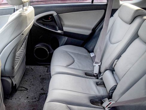 Used 2007 Toyota RAV4 Limited image 16