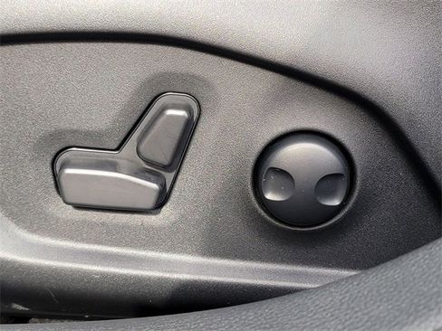 Used 2023 Jeep Compass Limited image 4