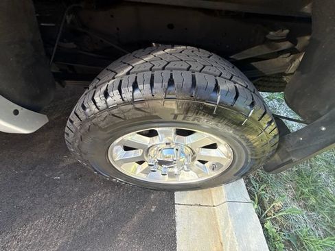 Used 2010 Ford F350 Lariat AWD/4WD image 6