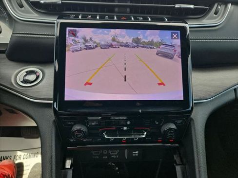 Certified 2024 Jeep Grand Cherokee L Limited w/ Trailer Tow Package AWD/4WD image 18