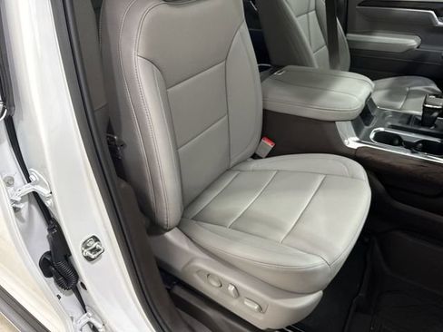 New 2026 GMC Sierra 1500 SLT w/ SLT Premium Plus Package AWD/4WD image 28