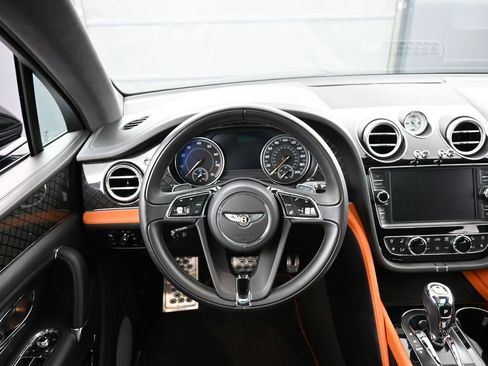 Certified 2020 Bentley Bentayga AWD/4WD image 18