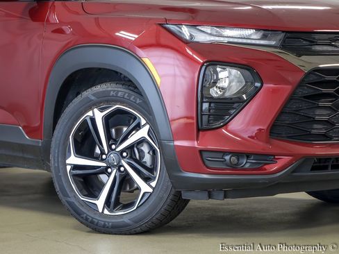 Used 2023 Chevrolet TrailBlazer RS w/ Convenience Package FWD image 4
