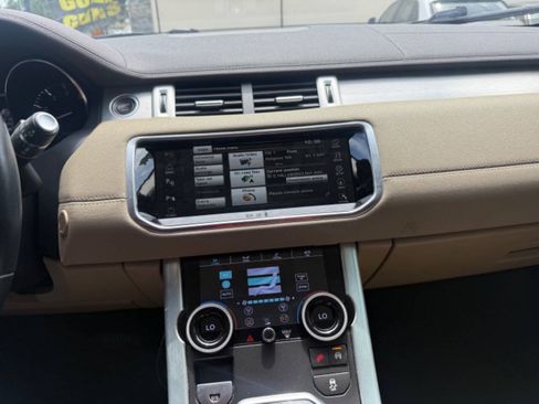 Used 2015 Land Rover Range Rover Evoque Pure Premium AWD/4WD image 20