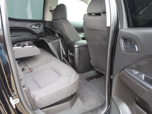 Used 2020 Chevrolet Colorado LT w/ Redline Special Edition image 37