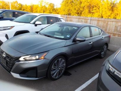 Used 2023 Nissan Altima 2.5 SL