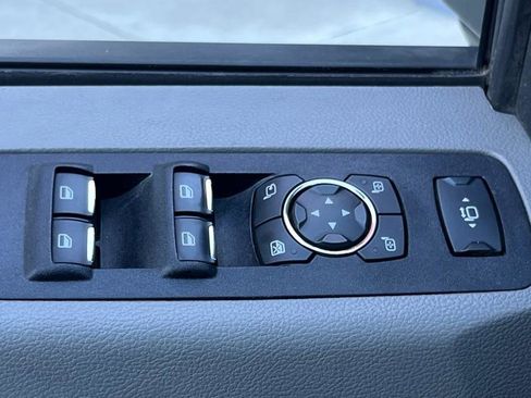 Used 2020 Ford F250 XLT w/ FX4 Off-Road Package image 31