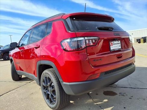 New 2026 Jeep Compass Latitude w/ Sun and Sound Group AWD/4WD image 59