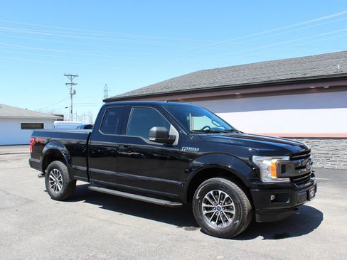 Used 2018 Ford F150 XLT w/ Equipment Group 302A Luxury AWD/4WD image 2