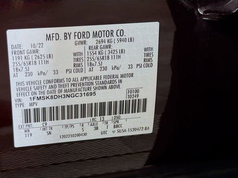 Used 2022 Ford Explorer XLT w/ Equipment Group 202A AWD/4WD image 34