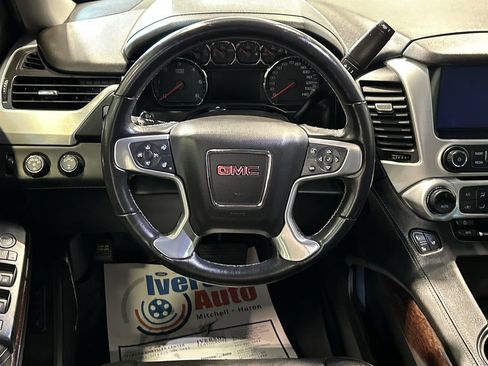 Used 2019 GMC Yukon SLT AWD/4WD image 29