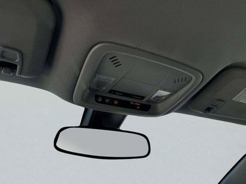 Used 2016 Chevrolet Malibu LT FWD image 34