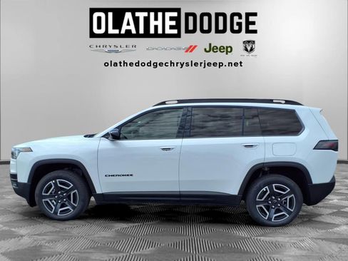 New 2026 Jeep Cherokee Laredo AWD/4WD image 20
