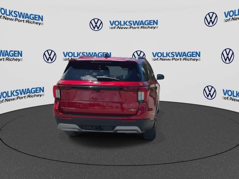 Used 2025 Ford Explorer Platinum w/ LUX Leather Package AWD/4WD image 7