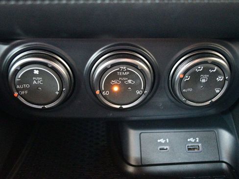 Used 2024 Nissan Z Performance w/ Floor Mat Package image 59