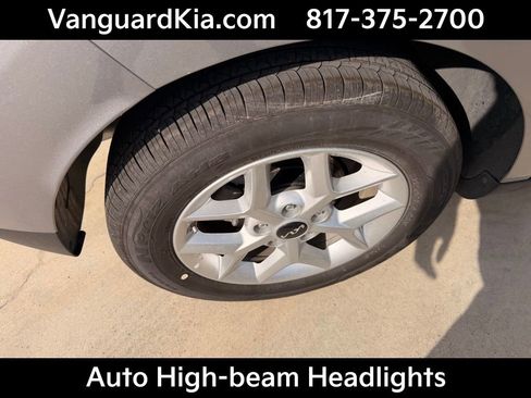 Certified 2025 Kia Soul LX image 10