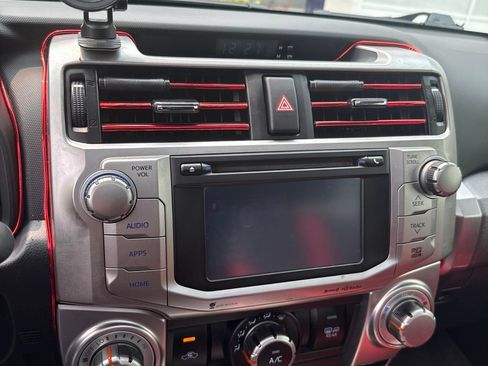 Used 2016 Toyota 4Runner SR5 Premium RWD image 16