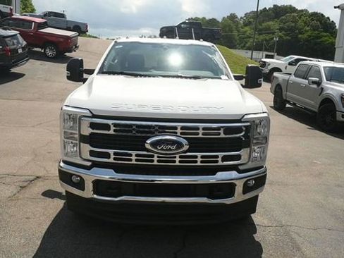 New 2026 Ford F350 XLT AWD/4WD image 2