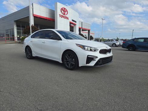 Used 2021 Kia Forte GT-Line w/ GT-Line Premium Package image 3