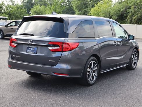 Used 2022 Honda Odyssey Touring image 3