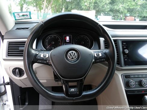 Used 2019 Volkswagen Atlas SE w/ Panoramic Sunroof Package AWD/4WD image 15