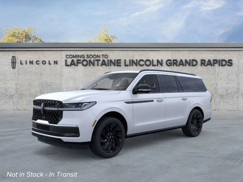 New 2026 Lincoln Navigator L Reserve w/ Jet Appearance Package image 1