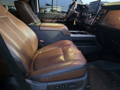 Used 2015 Ford F250 Platinum image 13
