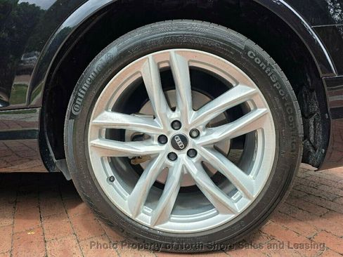 Used 2017 Audi Q7 3.0T Prestige AWD/4WD image 12