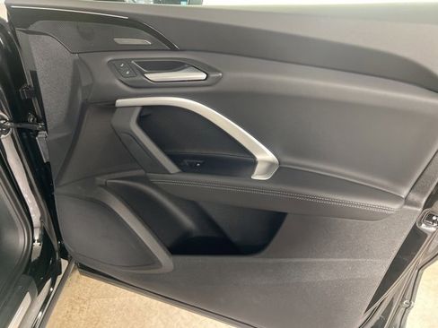 Used 2025 Audi Q5 Premium Plus w/ Premium Plus image 10