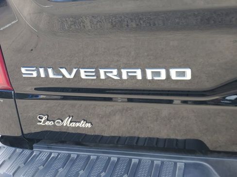 Used 2025 Chevrolet Silverado 1500 Custom image 5