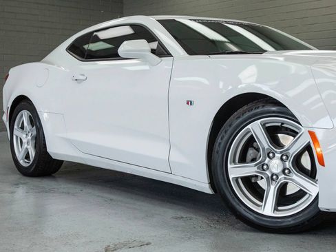 Used 2023 Chevrolet Camaro LT RWD image 8