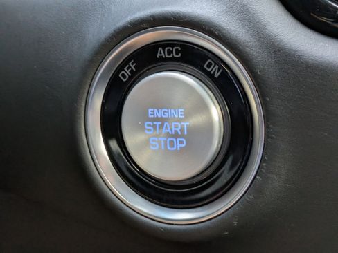 Used 2017 Genesis G90 3.3T Premium image 30