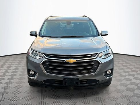 Used 2018 Chevrolet Traverse LT FWD image 2