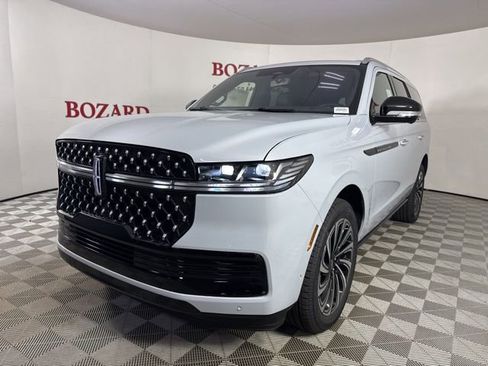 New 2025 Lincoln Navigator Black Label image 3