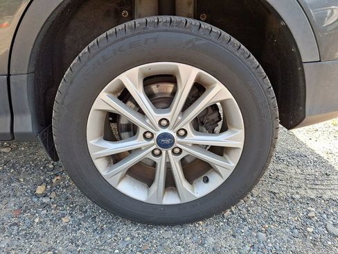 Used 2018 Ford Escape SEL AWD/4WD image 8