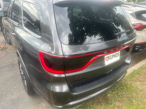 Used 2018 Dodge Durango R/T w/ Technology Group AWD/4WD image 6