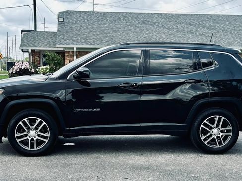 Used 2018 Jeep Compass Latitude w/ Popular Equipment Group AWD/4WD image 7