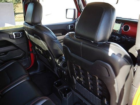 Used 2022 Jeep Gladiator Rubicon w/ Cold Weather Group image 61