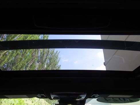 Certified 2024 Toyota RAV4 XSE w/ Weather Package AWD/4WD image 31
