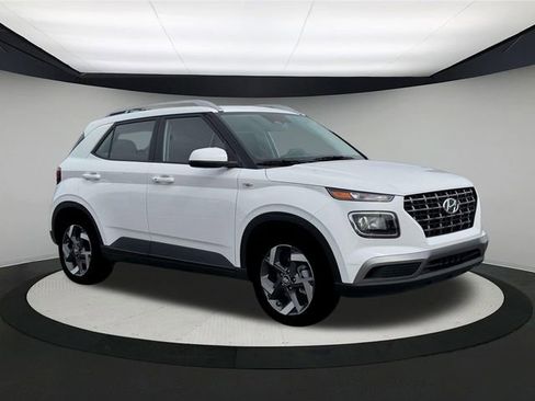 New 2026 Hyundai Venue SEL image 10