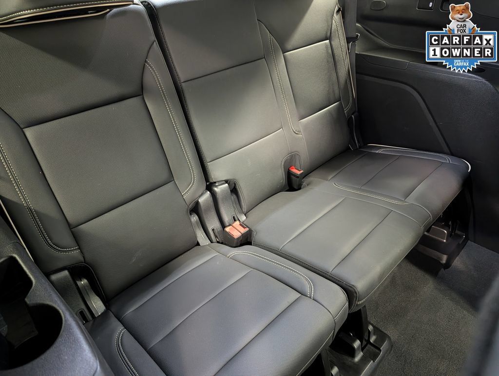 Used 2024 GMC Yukon SLT w/ SLT Premium Package AWD/4WD image 27
