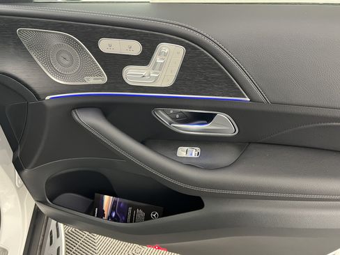 New 2026 Mercedes-Benz GLS 580 4MATIC image 27