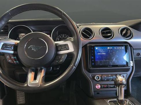 Used 2018 Ford Mustang GT RWD image 11