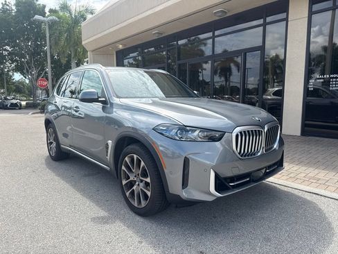 Used 2024 BMW X5 sDrive40i w/ Premium Package RWD image 1